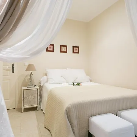 Quartier Latin 3 To Choose! Apartment *